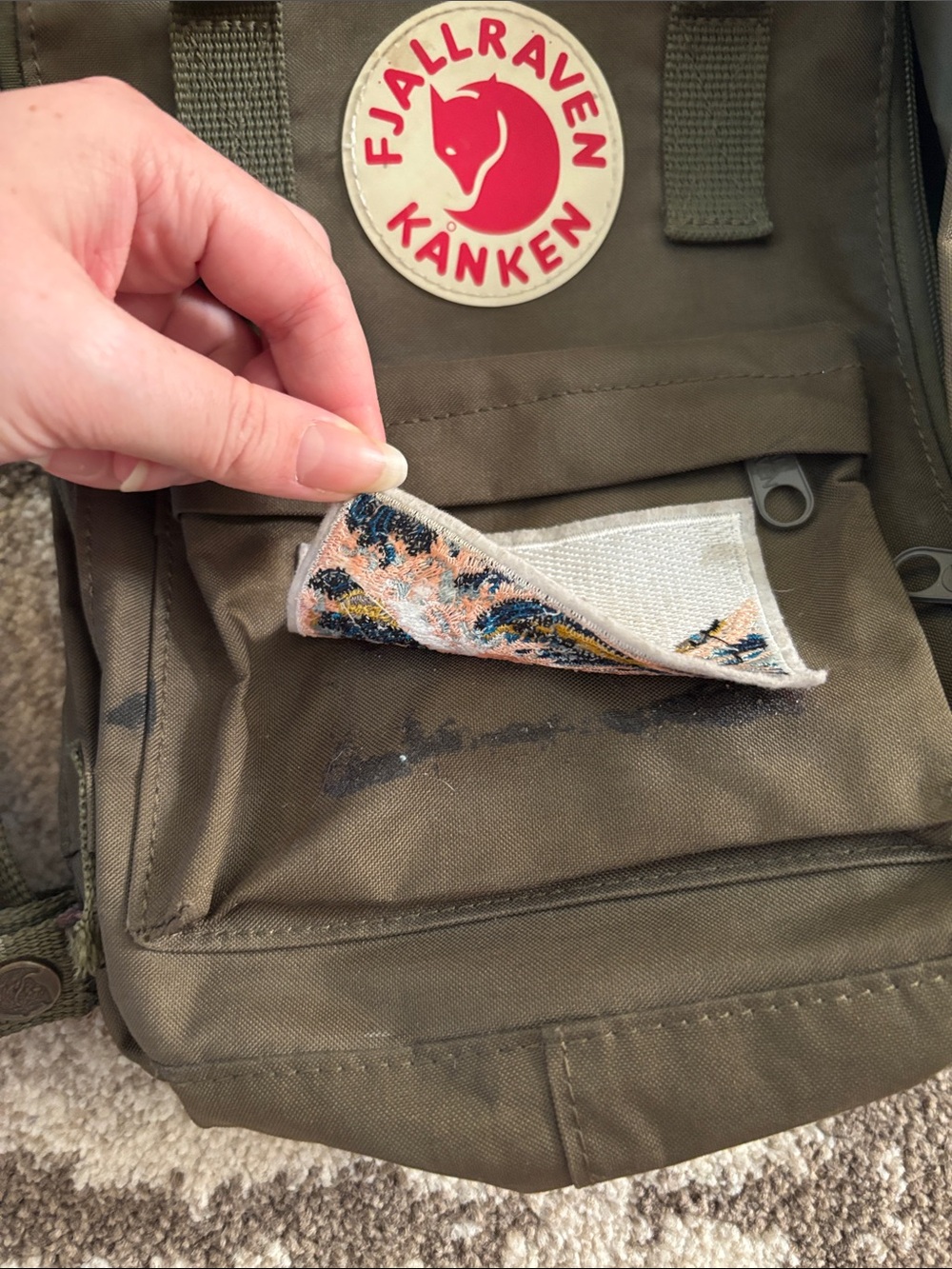Fjällräven Kånken Green Mini Backpack - Picture 9 of 9